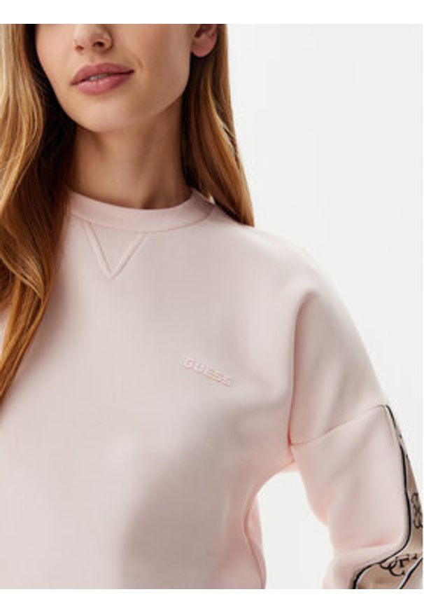 Guess Bluza V3BQ16 KB3P2 Różowy Regular Fit. Kolor: różowy. Materiał: syntetyk, bawełna