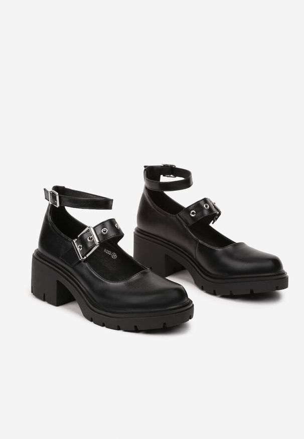 Born2be - Czarne Półbuty na Obcasie z Ozdobnymi Paskami i Sprzączkami Emmila. Okazja: na co dzień. Zapięcie: pasek. Kolor: czarny. Materiał: jeans. Wzór: paski. Obcas: na obcasie. Styl: elegancki, casual. Wysokość obcasa: średni
