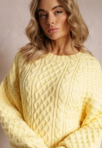 Renee - Żółty Długi Sweter Ozdobiony Drobnym Splotem Killoe. Kolor: żółty. Materiał: jeans. Długość: długie. Wzór: aplikacja, ze splotem #4