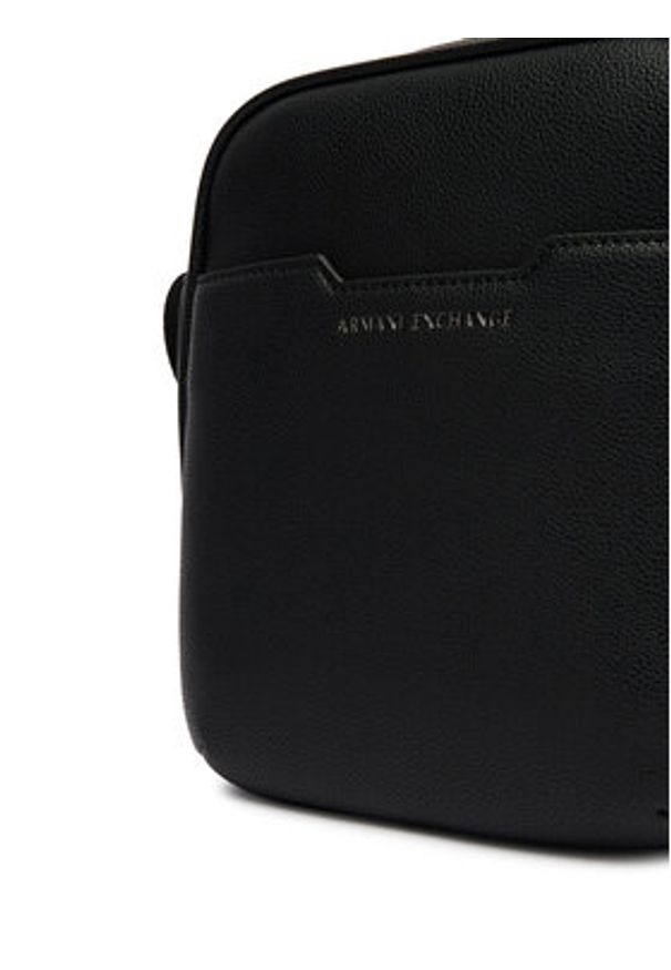 Armani Exchange Saszetka XM002584 AF22651 UC001 Czarny. Kolor: czarny. Materiał: skóra