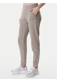 EA7 Emporio Armani Spodnie dresowe 7W000538 AF15831 Brązowy Regular Fit. Kolor: brązowy. Materiał: bawełna #1