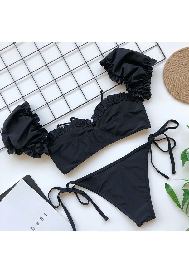 Intica - Bikini z rękawkiem na lato z trwałego materiału Saskia. Kolor: czerwony. Materiał: materiał