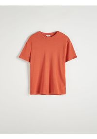 Reserved - T-shirt regular fit - karminowy. Kolor: czerwony. Materiał: bawełna, dzianina