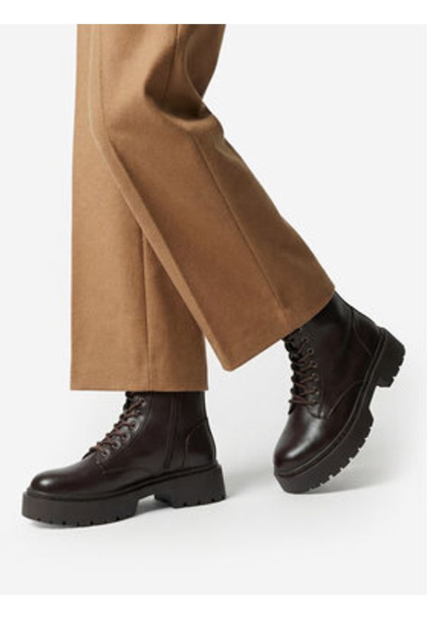DeeZee Trzewiki CEO-HY2507-2A Brązowy. Kolor: brązowy. Materiał: materiał