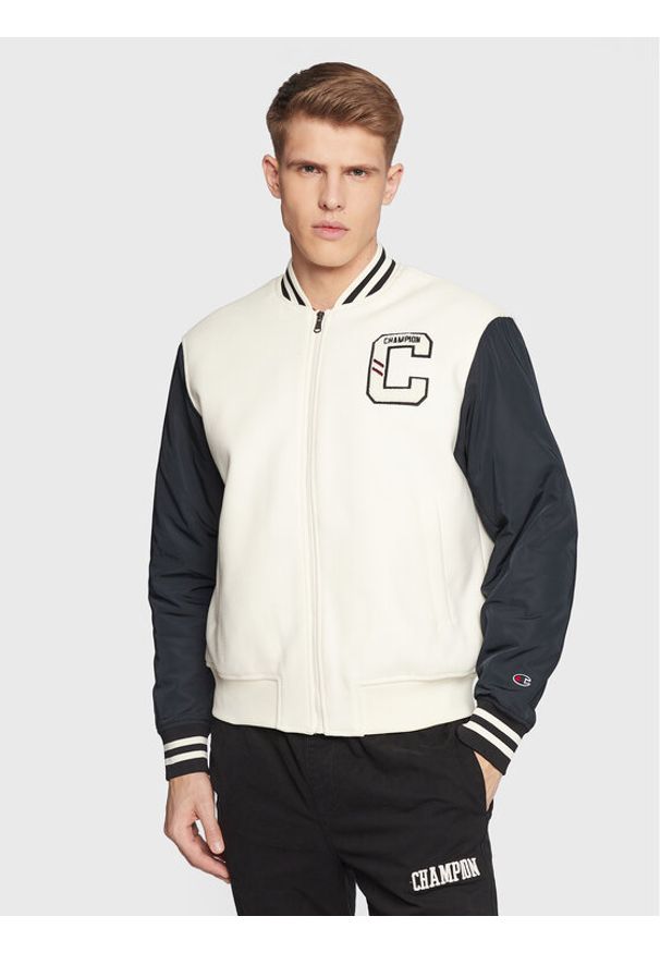 Champion Kurtka bomber College Inspired 218088 Beżowy Regular Fit. Kolor: beżowy. Materiał: syntetyk