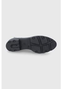 Answear Lab Kalosze damskie kolor czarny. Nosek buta: okrągły. Kolor: czarny. Materiał: materiał, guma. Wzór: gładki. Obcas: na platformie. Styl: wakacyjny #5
