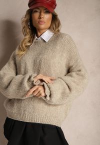 Renee - Beżowy Sweter z Ozdobnymi Rękawami Nevalitti. Okazja: na co dzień. Kolor: beżowy. Styl: casual, klasyczny, elegancki #3