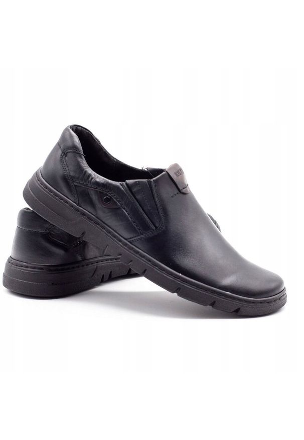 Joker Buty męskie skórzane wsuwane 507J czarny lico czarne. Zapięcie: bez zapięcia. Kolor: czarny. Materiał: skóra