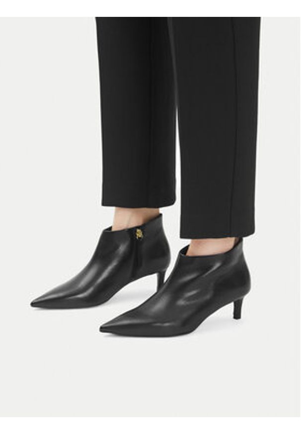 Gino Rossi Botki EO-SASHA-121973 Czarny. Kolor: czarny. Materiał: skóra