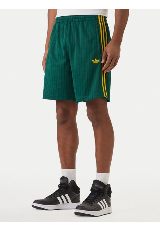 Adidas - adidas Szorty sportowe Firebird Engineered Stripes KS5504 Zielony Regular Fit. Kolor: zielony. Materiał: syntetyk. Styl: sportowy
