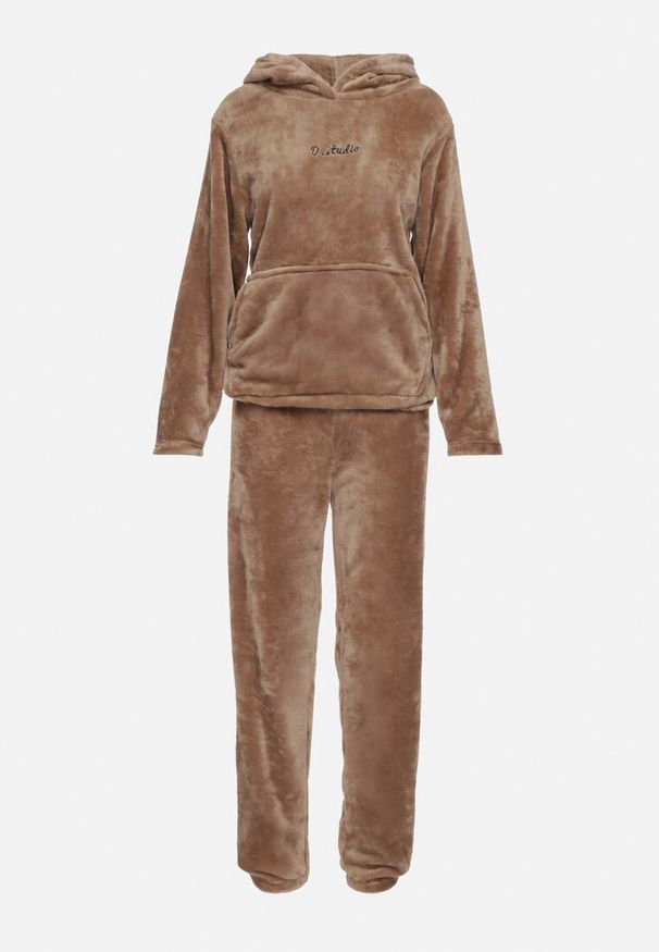 Born2be - Brązowy Komplet Dresowy z Puszystej Dzianiny Bluza z Kapturem i Spodnie Selallena. Kolekcja: plus size. Kolor: brązowy. Materiał: dresówka, dzianina. Wzór: aplikacja