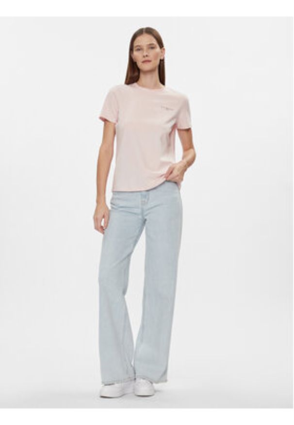 TOMMY HILFIGER - Tommy Hilfiger T-Shirt 1985 WW0WW37877 Różowy Regular Fit. Kolor: różowy. Materiał: bawełna