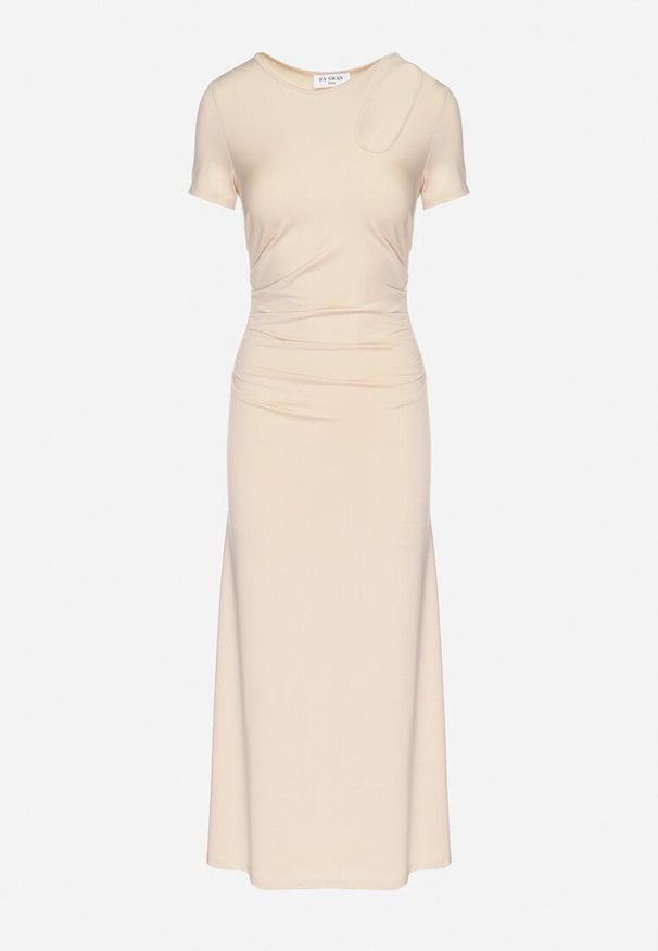 Born2be - Jasnobeżowa Sukienka o Dopasowanym Fasonie z Lekkimi Marszczeniami Aporea. Okazja: na co dzień. Kolor: beżowy. Długość rękawa: krótki rękaw. Sezon: wiosna, lato. Typ sukienki: sportowe, dopasowane. Styl: sportowy, casual, elegancki