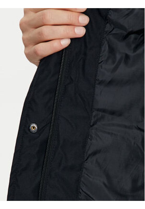 CMP Kurtka zimowa 34K0096 Czarny Regular Fit. Kolor: czarny. Materiał: syntetyk. Sezon: zima