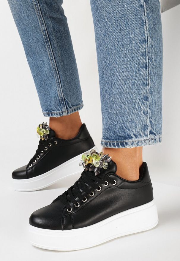Born2be - Czarne Sneakersy na Grubej Podeszwie z Kolorowymi Kryształkami Tumida. Okazja: na co dzień. Kolor: czarny. Materiał: jeans. Wzór: kolorowy