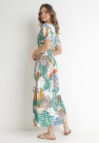 Born2be - Biało-Zielona Sukienka z Kopertowym Dekoltem i Gumkami w Pasie Kensy. Okazja: na co dzień. Typ kołnierza: dekolt w serek. Kolor: biały. Typ sukienki: kopertowe. Styl: casual #2