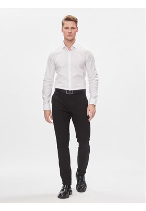 Calvin Klein Koszula K10K112310 Biały Slim Fit. Kolor: biały. Materiał: bawełna