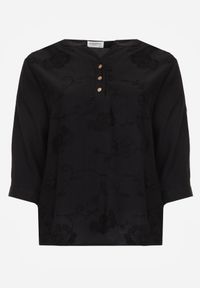 Born2be - Czarna Bluzka Ozdobiona Guzikami i Haftowanymi Kwiatami Delmana. Okazja: na co dzień. Kolekcja: plus size. Kolor: czarny. Materiał: materiał, tkanina. Wzór: kwiaty, haft, aplikacja. Sezon: lato. Styl: casual, klasyczny #1