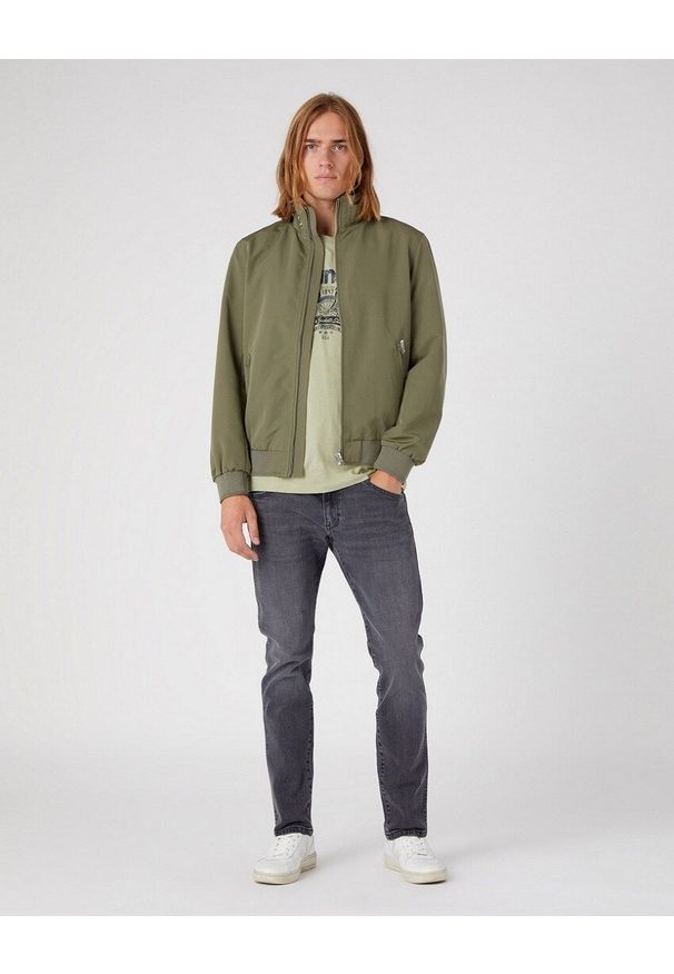 Wrangler - WRANGLER HARRINGTON JACKET MĘSKA KURTKA PRZEJŚCIOWA DUSTY OLIVE W481WWX45 112334267