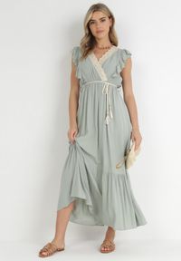 Born2be - Miętowa Sukienka Lasthusa. Kolor: miętowy. Materiał: koronka. Długość rękawa: bez rękawów. Sezon: lato. Typ sukienki: kopertowe. Styl: boho, wakacyjny. Długość: mini #5