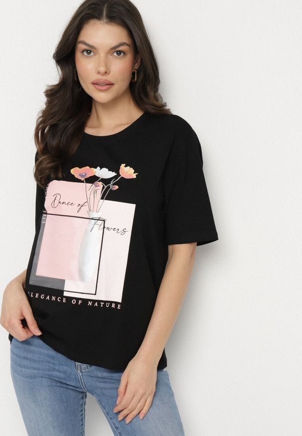 Born2be - Czarny Bawełniany T-shirt Oversize z Ozdobnym Nadrukiem Setaliria. Okazja: na co dzień. Kolor: czarny. Materiał: bawełna. Wzór: nadruk. Styl: klasyczny, casual, elegancki