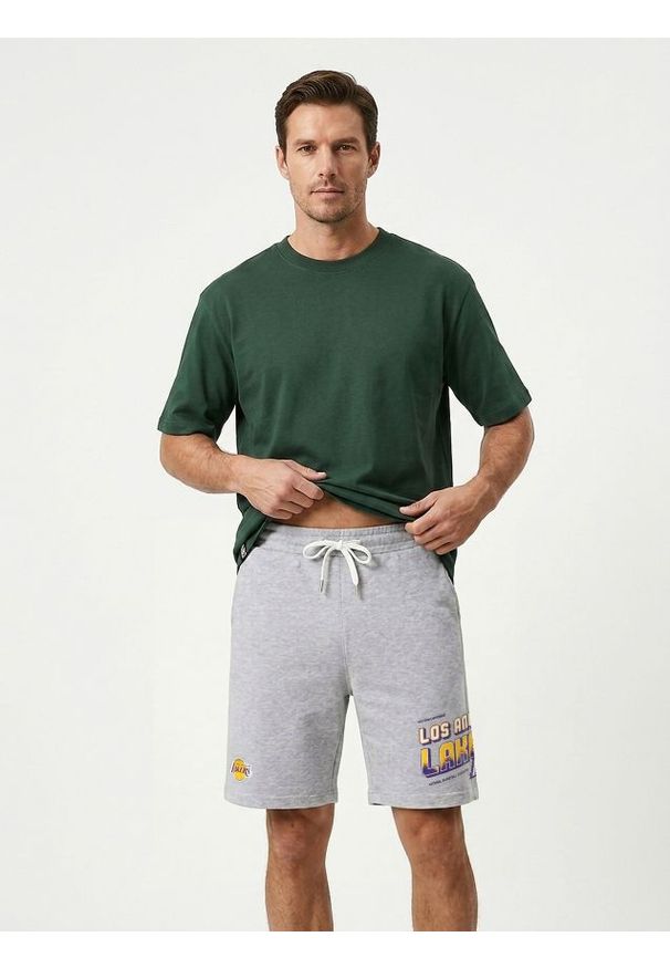 Sinsay - Szorty dresowe Los Angeles Lakers NBA - szary. Kolor: szary. Materiał: dresówka