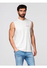 Ombre Clothing - Męska bawełniana koszulka bez rękawów TANK TOP - biała V1 - Rozmiar: S. Okazja: na co dzień, na plażę. Kolor: biały. Materiał: bawełna. Długość rękawa: bez rękawów. Wzór: nadruk. Sezon: lato. Styl: casual #1