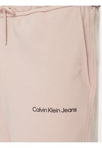 Calvin Klein Jeans Szorty sportowe Institutional J30J325133 Różowy Regular Fit. Kolor: różowy. Materiał: bawełna. Styl: sportowy #3