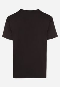 Born2be - Czarna Bawełniana Koszulka T-shirt Basic z Dekoltem w Serek Malvinea. Okazja: na spotkanie biznesowe, do pracy, na co dzień. Typ kołnierza: dekolt w serek. Kolor: czarny. Materiał: bawełna. Styl: biznesowy, casual, elegancki #5