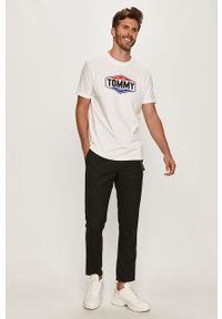 Tommy Jeans - Spodnie. Kolor: czarny. Materiał: tkanina, poliester, wiskoza. Wzór: gładki #2