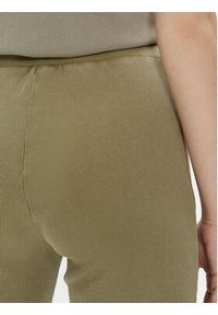 Calvin Klein Jeans Spodnie dresowe J20J223126 Zielony Regular Fit. Kolor: zielony. Materiał: bawełna
