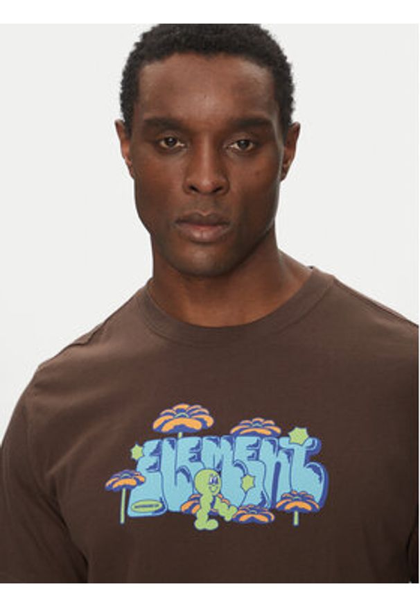 Element T-Shirt ELYZT00512 Brązowy Relaxed Fit. Kolor: brązowy. Materiał: bawełna