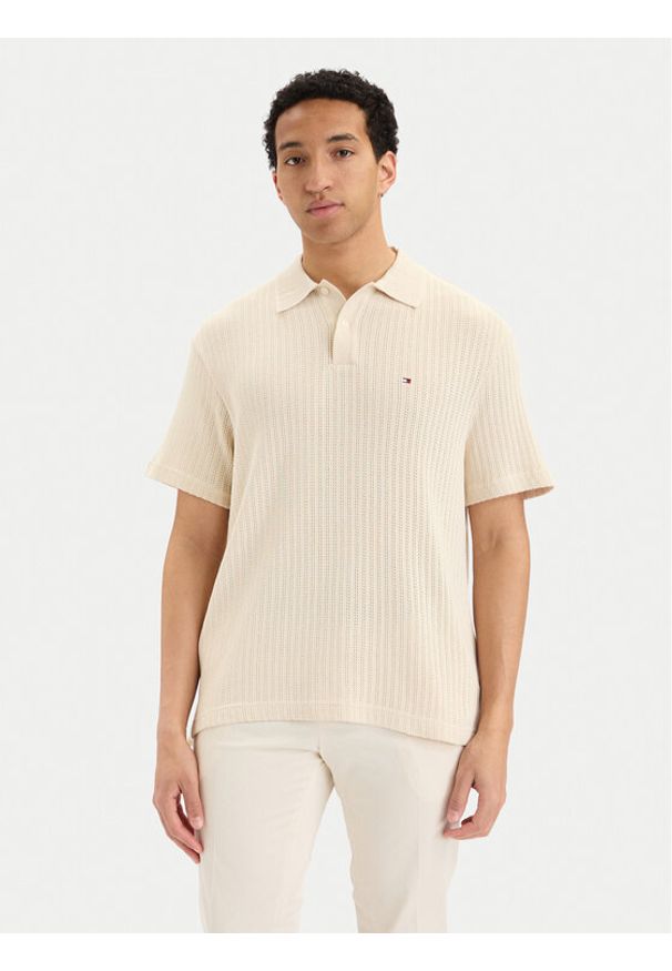 TOMMY HILFIGER - Tommy Hilfiger Sweter MW0MW42770 Kremowy Regular Fit. Kolor: kremowy. Materiał: bawełna