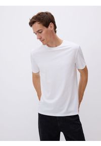 Reserved - T-shirt slim fit z modalem - biały. Kolor: biały. Materiał: bawełna