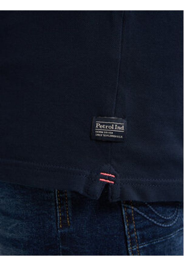 Petrol Industries Polo M-ROS-POL003 Granatowy Regular Fit. Typ kołnierza: polo. Kolor: niebieski. Materiał: bawełna