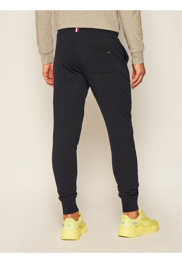 TOMMY HILFIGER - Tommy Hilfiger Spodnie dresowe Basic Branded MW0MW08388 Granatowy Regular Fit. Kolor: niebieski. Materiał: bawełna
