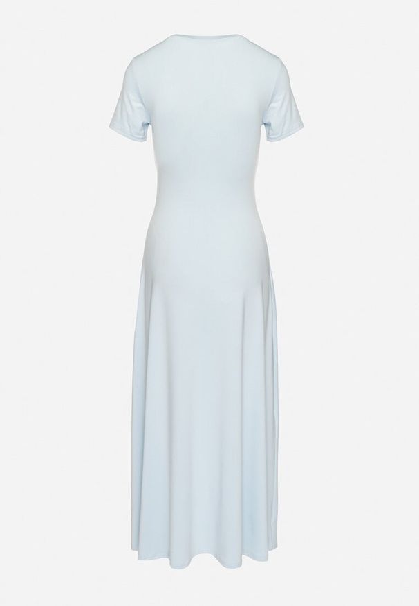 Born2be - Jasnoniebieska Sukienka o Taliowanym Kroju z Krótkim Rękawem Liravise. Okazja: na co dzień. Kolor: niebieski. Długość rękawa: krótki rękaw. Sezon: wiosna, lato. Typ sukienki: rozkloszowane. Styl: klasyczny, casual, elegancki