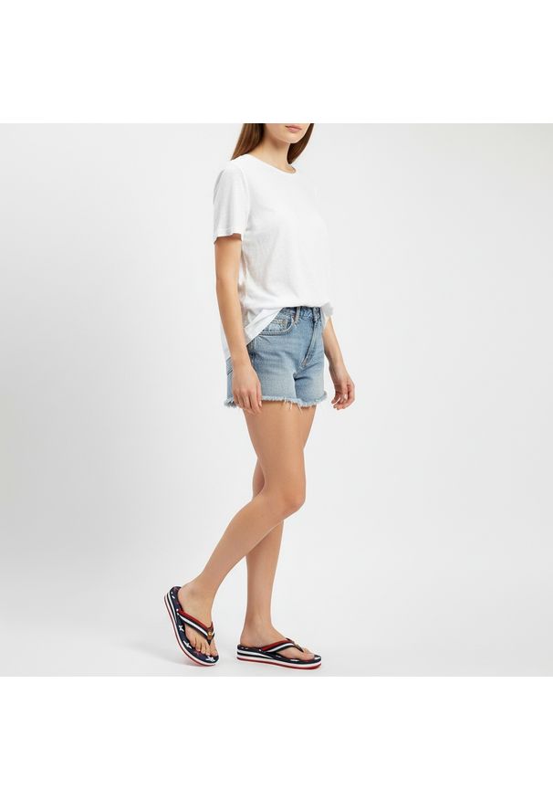 Big-Star - Klapki damskie Big Star, lekka konstrukcja z paskiem z materiału tekstylnego wygodna forma typu japonki elastyczna podeszwa zapewniająca komfort nosz. Okazja: na spacer, na plażę. Kolor: niebieski. Materiał: materiał. Wzór: paski, aplikacja. Sezon: lato. Styl: elegancki, wakacyjny