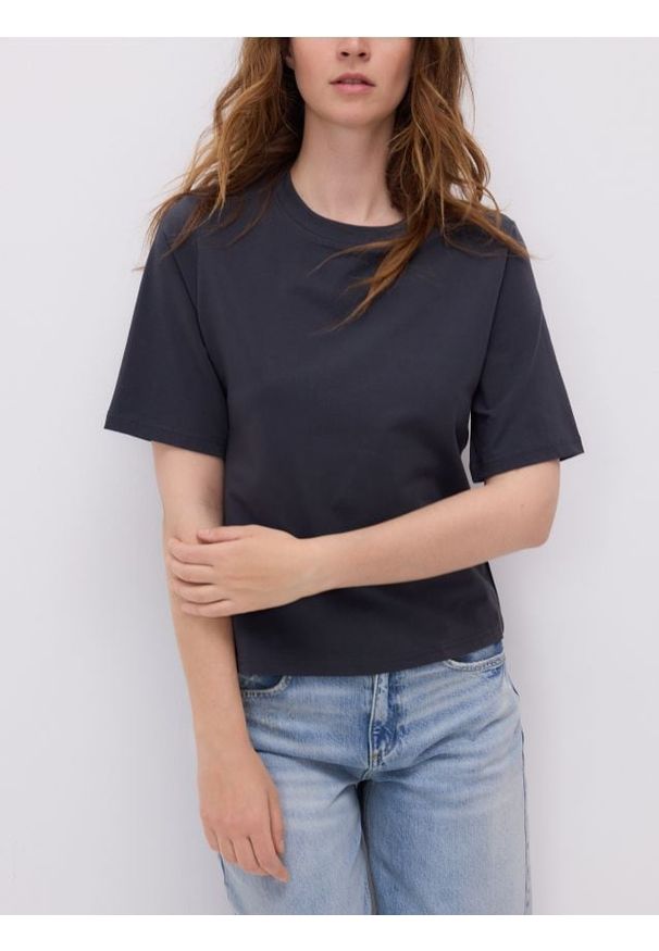 Reserved - T-shirt z bawełną - ciemnoszary. Kolor: szary. Materiał: bawełna. Styl: klasyczny