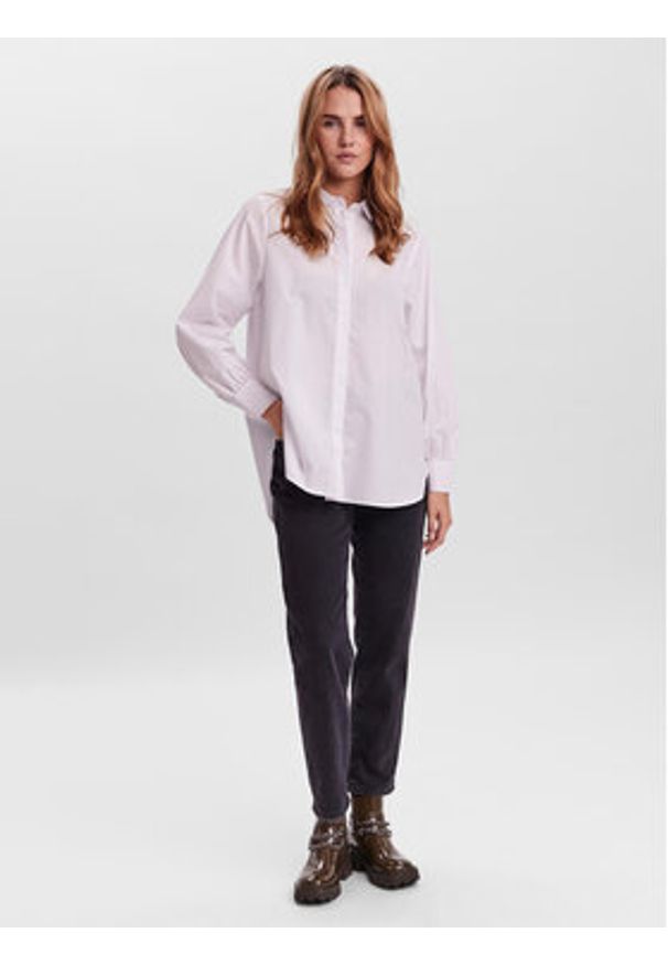 Vero Moda Koszula 10264952 Biały Regular Fit. Kolor: biały. Materiał: syntetyk, bawełna