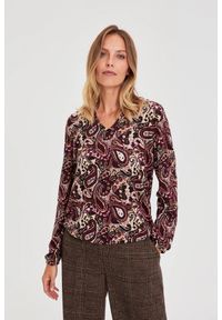 MOODO - Wzorzysty sweter brązowy. Kolor: brązowy. Materiał: poliester, elastan