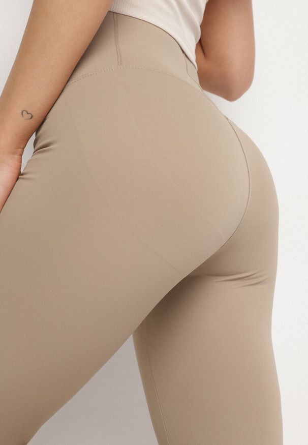 Born2be - Beżowe Klasyczne Legginsy z Wysokim Stanem Melio. Okazja: na co dzień. Stan: podwyższony. Kolor: beżowy. Materiał: materiał. Styl: klasyczny