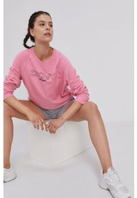 DKNY - Dkny Bluza damska kolor różowy z nadrukiem. Kolor: różowy. Długość rękawa: raglanowy rękaw. Wzór: nadruk #3