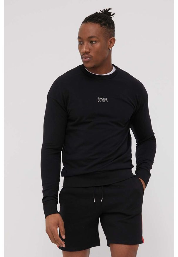 Jack & Jones bluza męska kolor czarny gładka. Kolor: czarny. Materiał: dzianina, materiał. Wzór: gładki