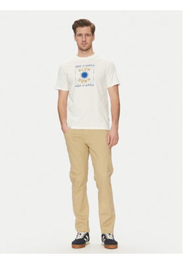 Blend T-Shirt 20718311 Biały Regular Fit. Kolor: biały. Materiał: bawełna