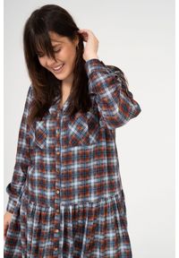 blue shadow - Sukienka Etosai Plus Size Krata Cegła. Kolekcja: plus size. Materiał: wiskoza. Typ sukienki: dla puszystych #1