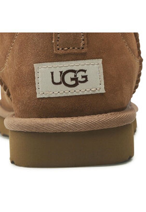 Ugg Śniegowce M Classic Ultra Miini 1137391 Brązowy. Kolor: brązowy. Materiał: skóra