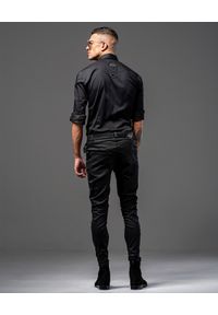 GUNS & TUXEDOS - Czarna koszula z suwakami Dandy Rocker 2. Okazja: na co dzień. Typ kołnierza: kołnierzyk klasyczny. Kolor: czarny. Materiał: jeans, tkanina. Styl: casual, klasyczny, rockowy #2
