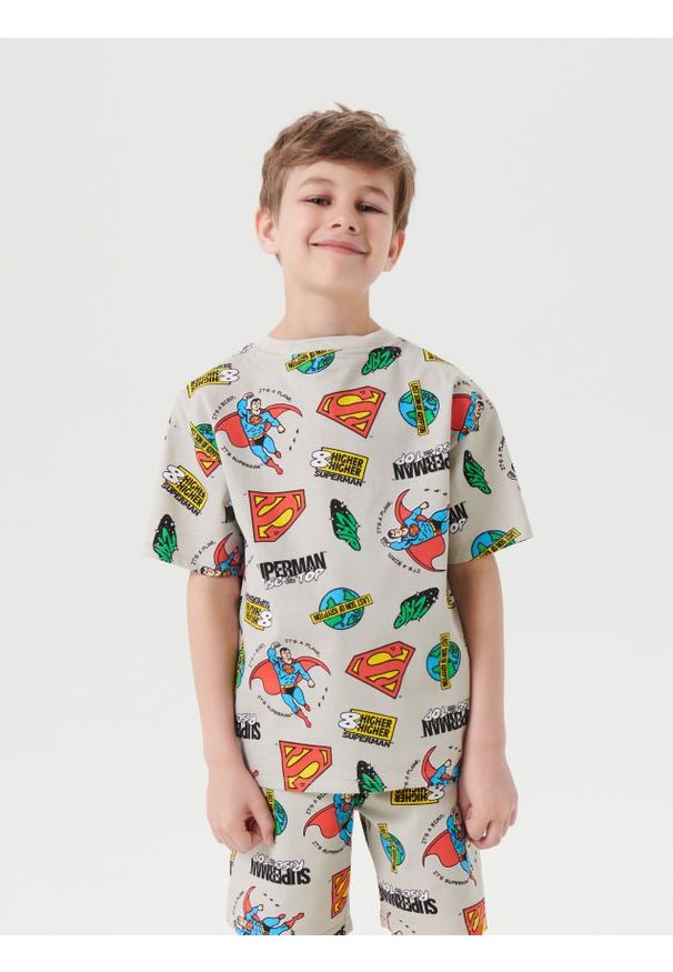 Sinsay - Koszulka ze wzorem Superman - kremowy. Kolor: kremowy. Wzór: motyw z bajki