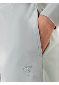 Guess Spodnie dresowe V3BB27 K0232 Zielony Regular Fit. Kolor: zielony. Materiał: syntetyk #3